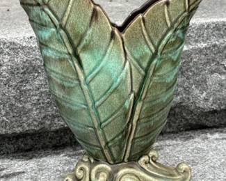 340 greenleafmotifvintageartpotteryvas