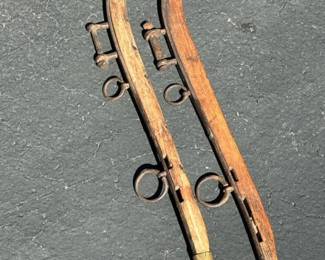 307 antiquewoodenbuggyshaftspair