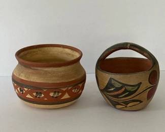 466 pairofhandpaintedpotterybowls