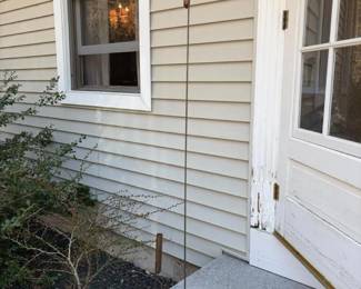 189 largesmallstonebasefreestandinggard