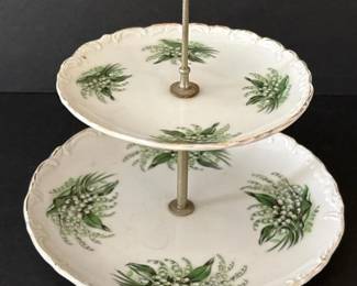 112 twotierporcelaincakestandlilyofth