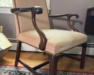 583 traditionalupholsteredwoodenarmchair
