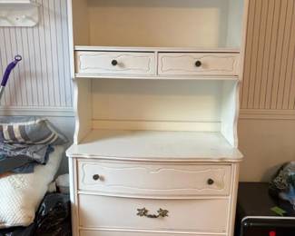 491 frenchprovincialwhitewooddresserwit