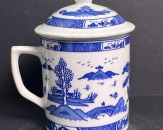 438 chinesebluewhiteporcelainwillowpatt