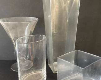 102 fourclearglassvases