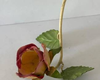 129 vintagepaintedmetalroseflowersculpt