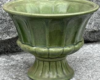 449 vintageftdgreenglazedpedestalplante