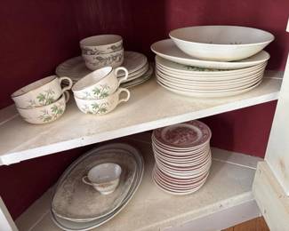 481 assortedvintagedinnerwaresetsgreenb