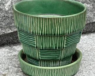 451 mccoyusagreenribbedceramicplanterw