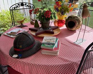Patio table and Chairs