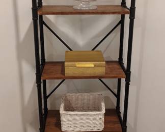 Industrial Pipe Bookshelf
