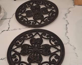 Cast Iron Trivet Set with Clover Motif