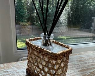 NEST Fragrances Reed Diffuser second image