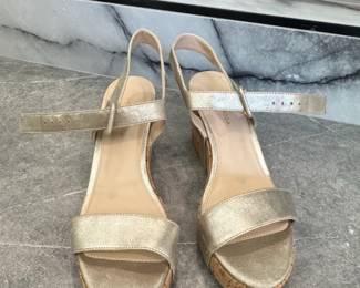 Pelle Moda Womens Gold Metallic Cork Wedge Sandals