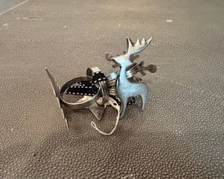 Pier Imports Holiday Napkin Rings Set of Silverplate second image