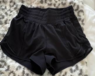 Lululemon Hotty Hot HighRise Lined Short