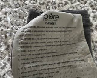Pure Enrichment PureRelief XL Heating Pad x third image