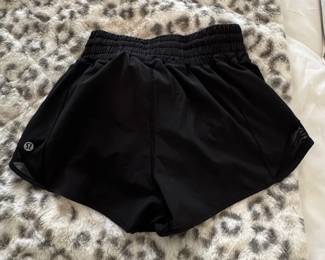 Lululemon Hotty Hot HighRise Lined Short third image