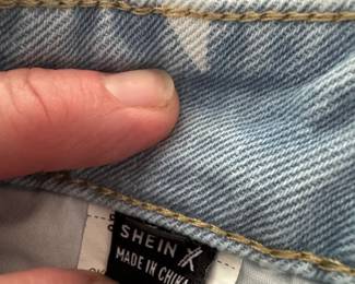 SHEIN Womens Star Print Denim Shorts second image