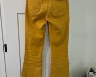 MOTHER The Rascal Crop Flare Jeans third image