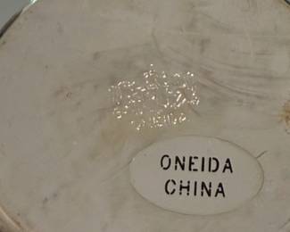 Oneida Silver Plated Childs Mug second image