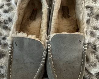 Koolaburra by UGG Suede Sheepskin Lined Moccasin Slippers