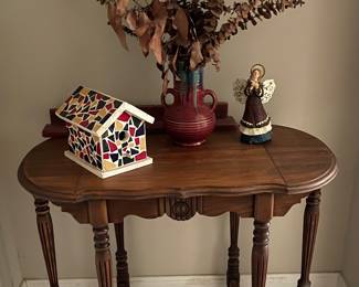 Hall table