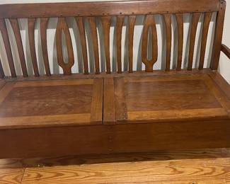 Wooden storage bench 