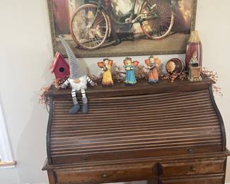 Wooden roll top desk 