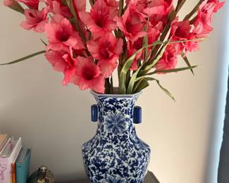 blue and white vase
