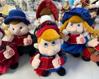 vintage plush carolers