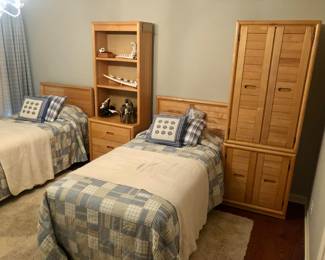 Excellent Maple Bedroom Set