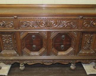 Carved Buffet