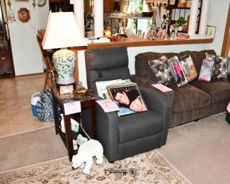 0383Family Room