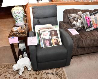 0399Family Room