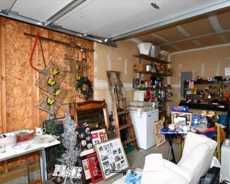 1002Garage