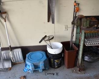 866Garage
