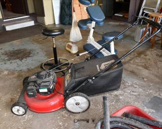 889Garage