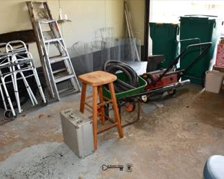 898Garage