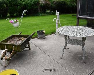 929Back Yard