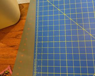 Gridded cutting mats