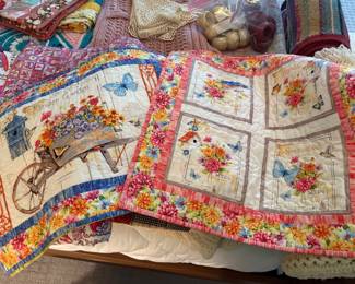 Quilted table linens 