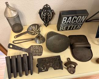 Primitive kitchen items 