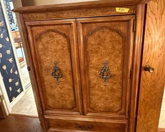 Dresser with lots of storage