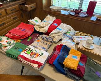 Kitchen linens, and placemate....tea set for 6