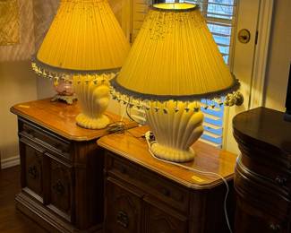matching lamps and two night stands