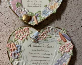 "A Teacher's World" and "A Teacher's Heart" Great teacher gifts for the end of the year