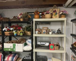 Jim Shore figures Miscellaneous florals - baskets - 