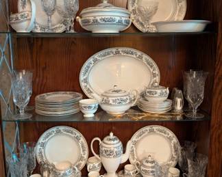 Wedgewood Columbia Black