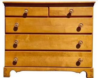 Country Style Maple Dresser With Bracket Feet & Dovetailed Details